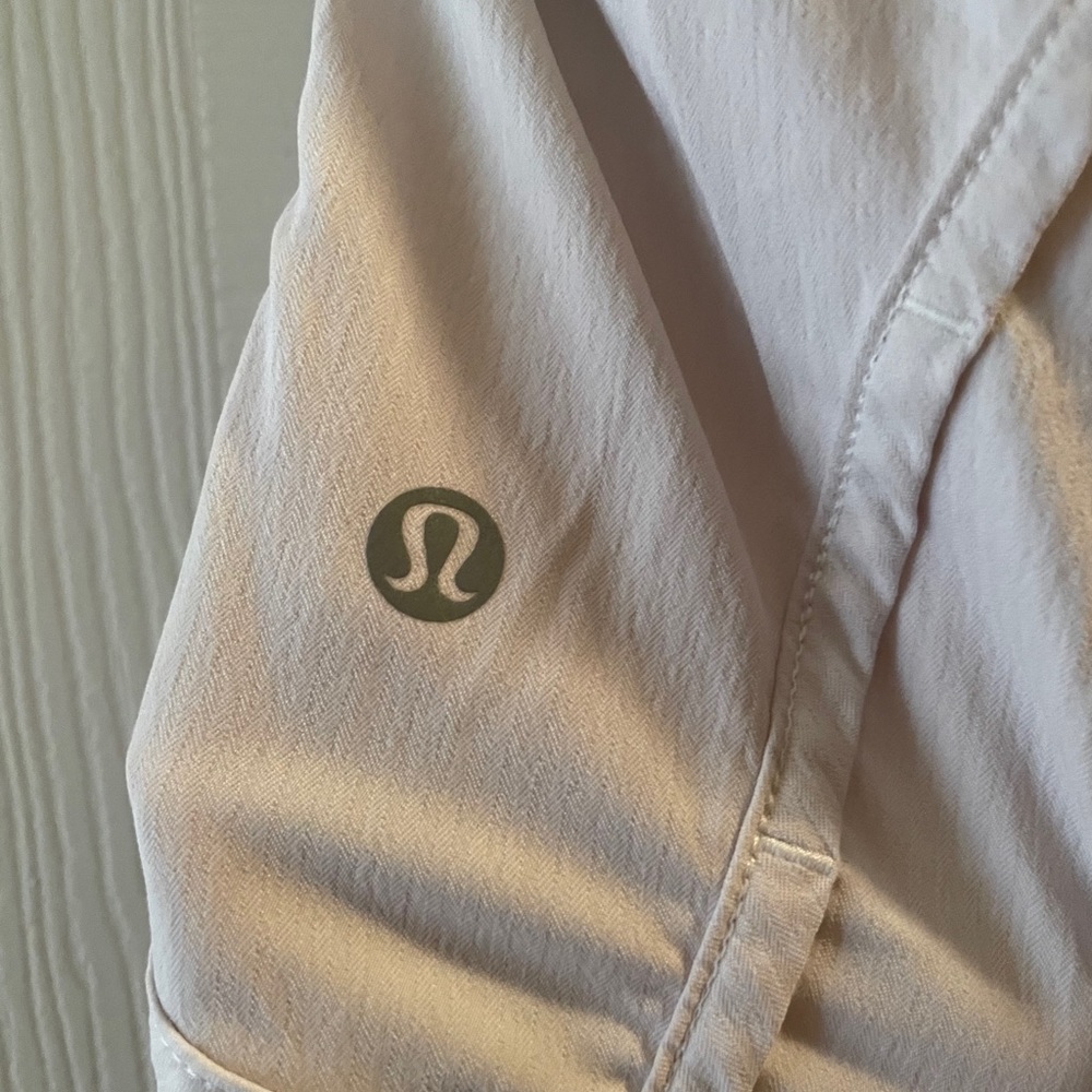 Lululemon white shorts